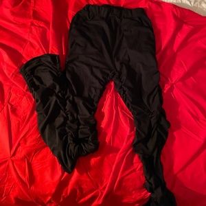 Ruched Split Leg Legging